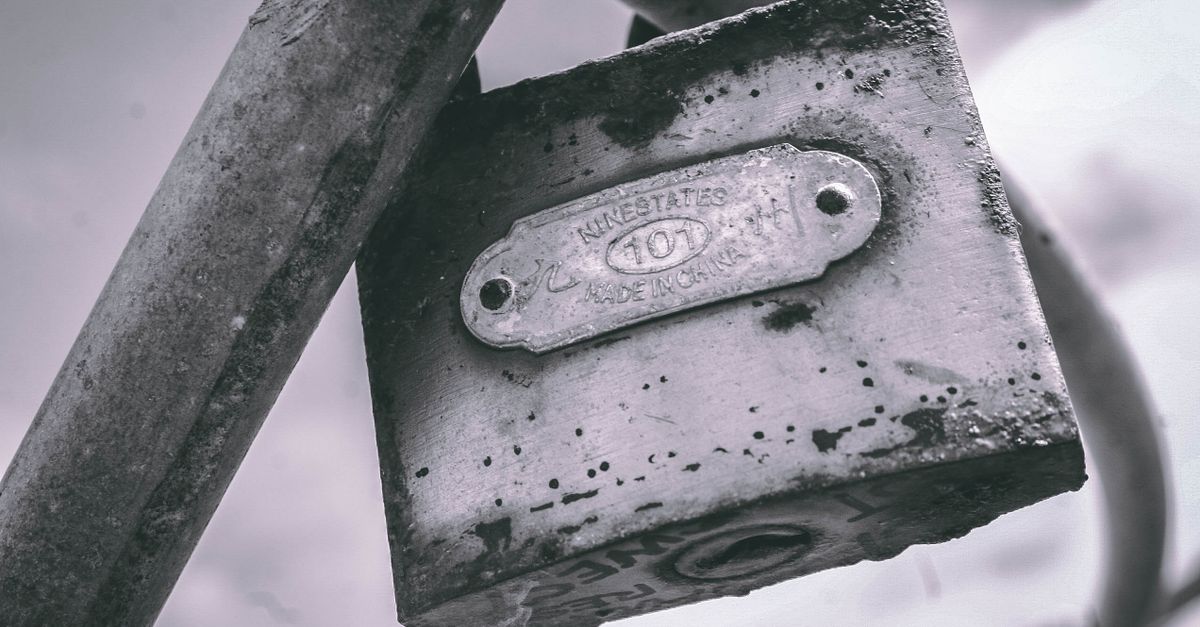 locksmith shop keys — Augustine Locksmith Pro
